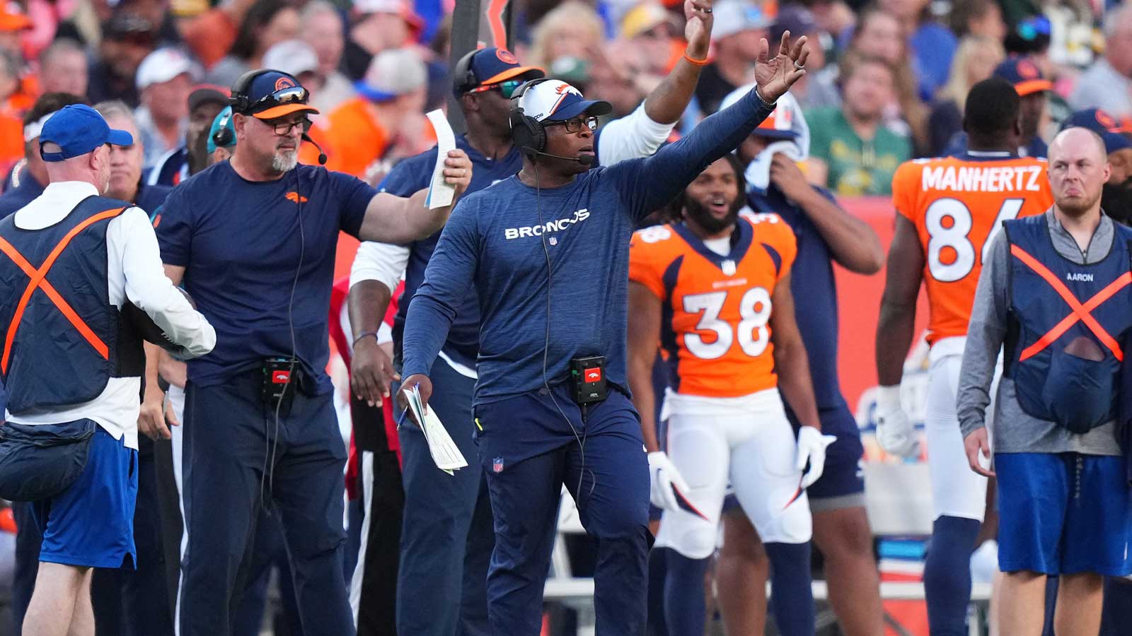 Ron Chenoy-Imagn Images